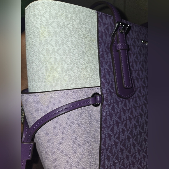 NWOT Michael Kors Voyager Large Color Block Signature Logo Shoulder Bag - Picture 15 of 15